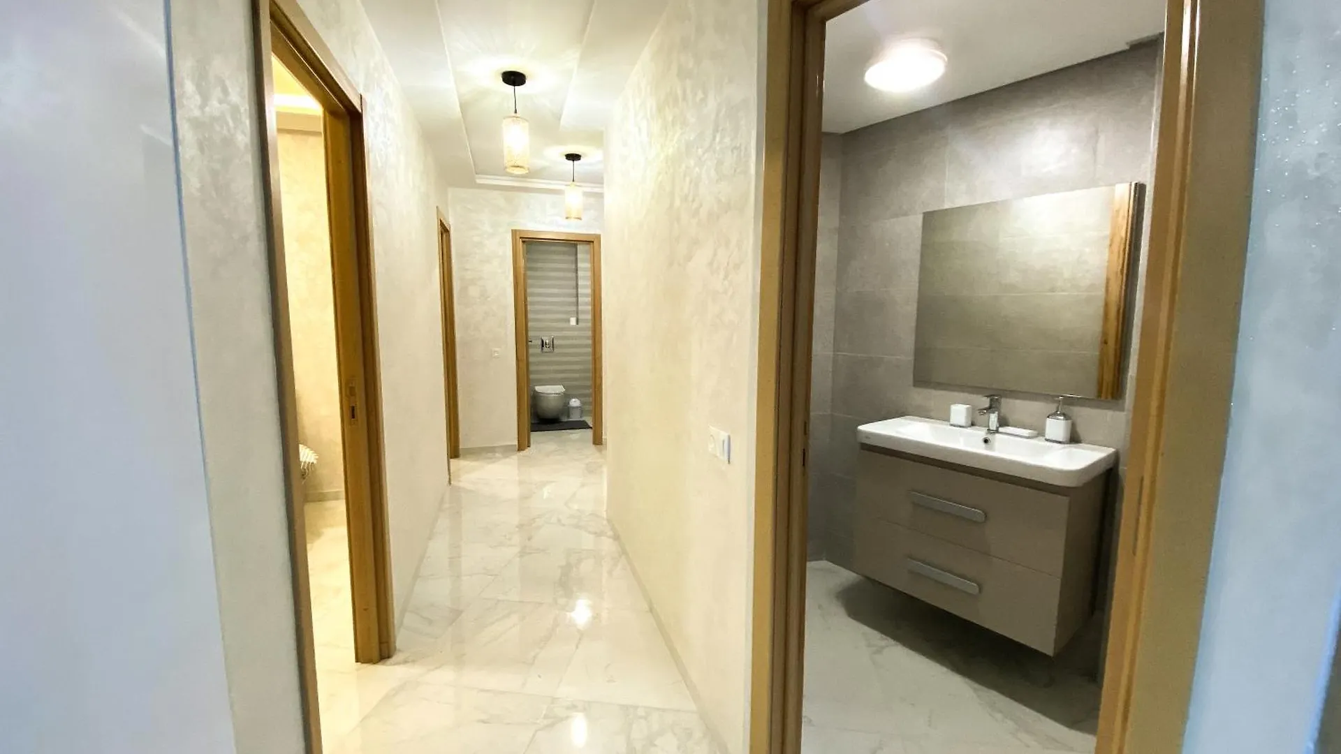 Two Bedroom Luxury Vacation Apartment City Centre Agadir 0*,  Fas