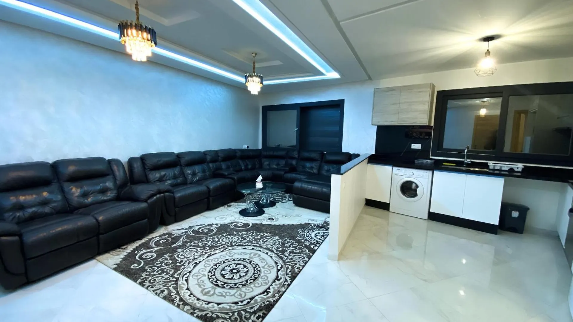 Two Bedroom Luxury Vacation Apartment City Centre Agadir Fas